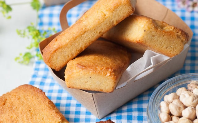Financiers aux amandes et aux pois chiches