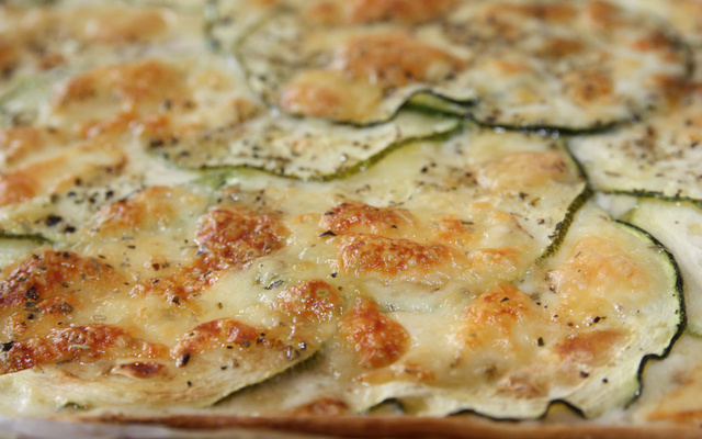 Tarte aux courgettes, comté et mozzarella
