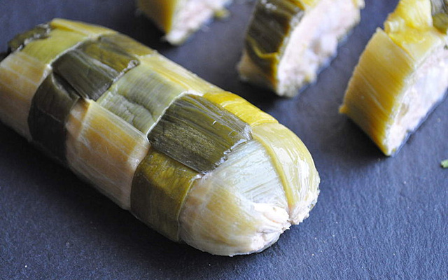 Tresse de poireaux et sa mousse de saumon