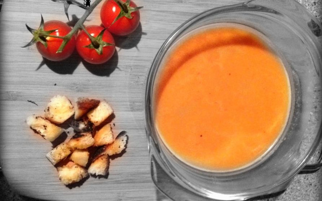 Soupe tomates cerises rôties