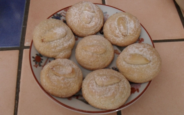 Ghriba (petits gâteaux) aux amandes