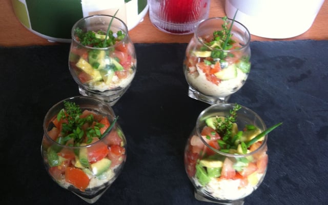 Verrines tomates, avocat et crabe