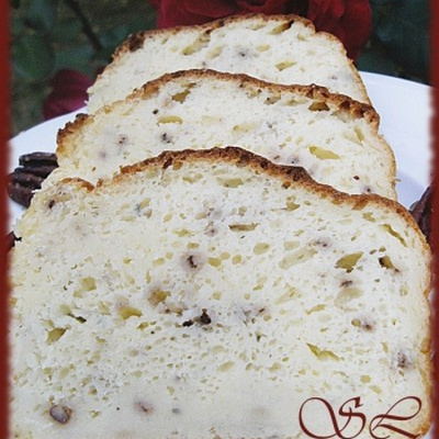 Moelleux au roquefort et noix de pécan