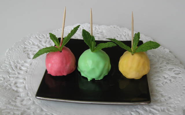 Trois petites pommes au chocolat