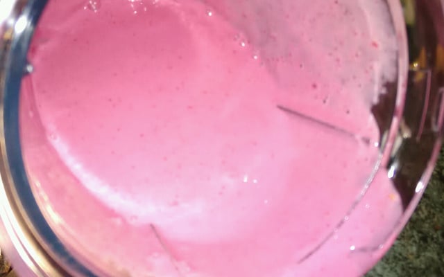 Smoothie aux fruits rouges