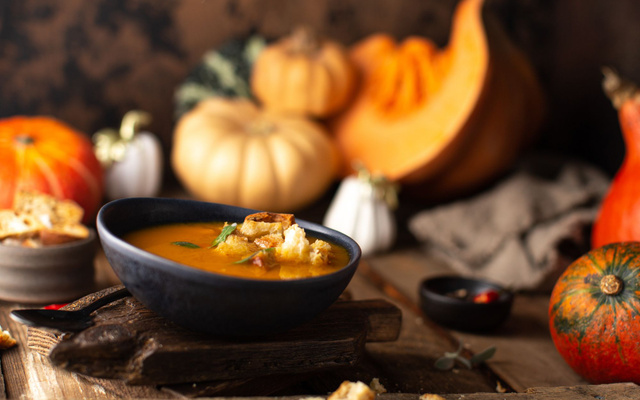 La soupe à la citrouille et ses croutons maison