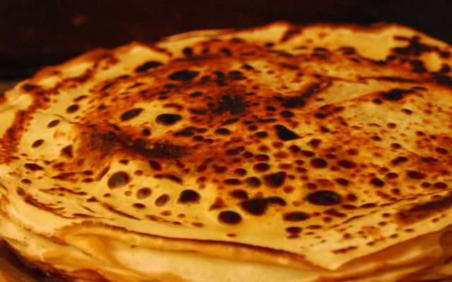 Pâte à crêpes parfumée à la fleur d'oranger