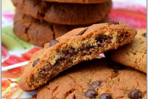 Cookies à la farine de châtaigne fourrés au nutella