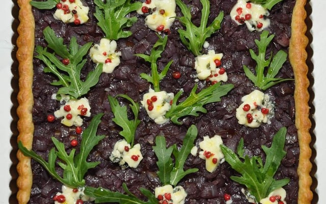 Tarte au confit d'oignons et au Roquefort Papillon