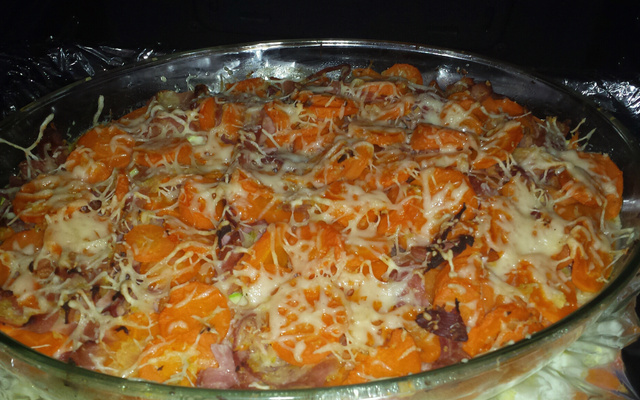 Gratin de courgettes et son lit de carottes fumées