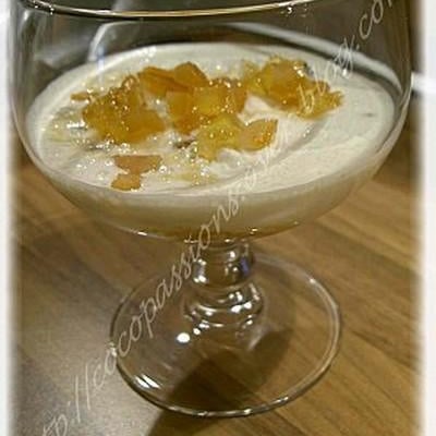 Coupe de cottage cheese aux fruits secs
