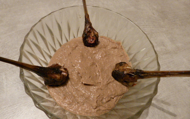Mousse au chocolat au lait et croustillant praliné