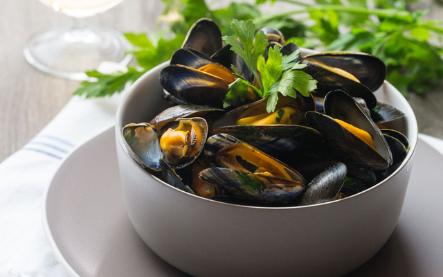 Moules marinières à la cocotte faciles