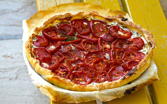 Tarte au thon et aux tomates simple