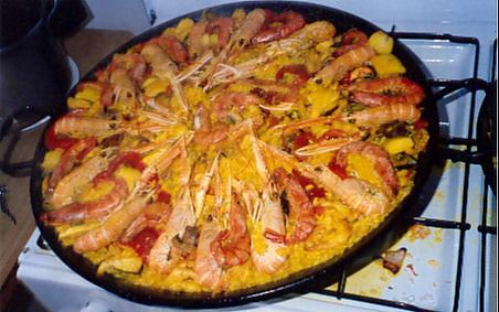 La traditionnelle paëlla espagnole