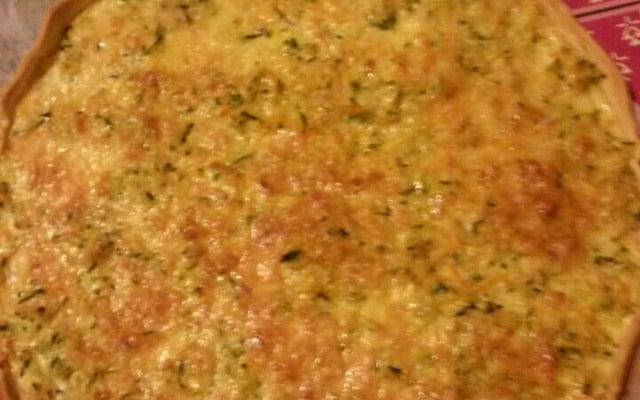 Quiche aux courgettes, chèvre et tomates séchées