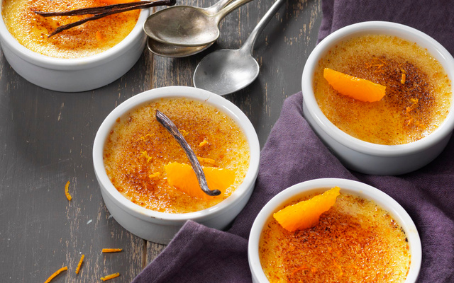 Crème brulée au Carré Frais et aux zestes de clémentine