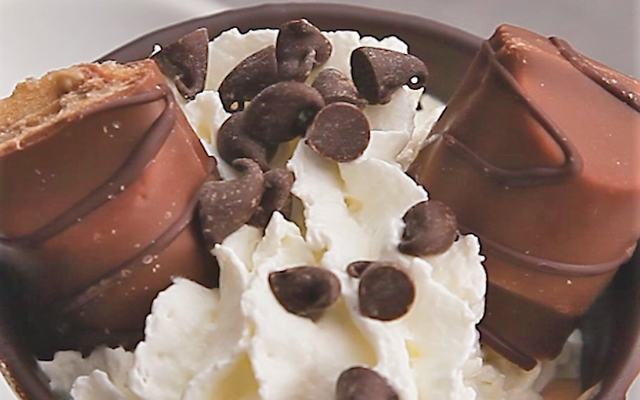 Gobelets tout chocolat au Kinder Bueno