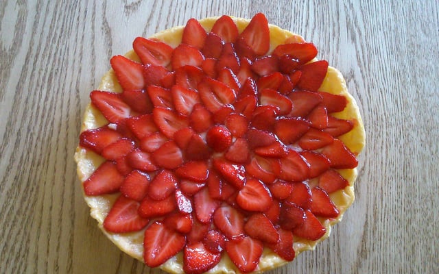 Tarte aux fraises, menthe et crème pâtissière