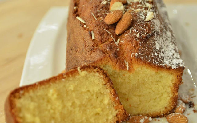 Quatre-quarts aux amandes