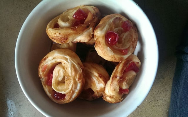 Pains aux fruits confits