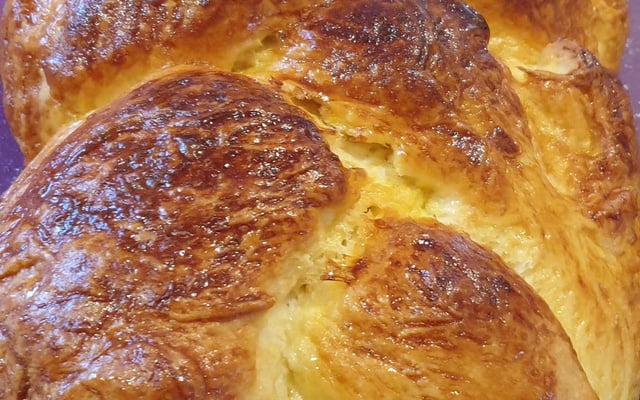 Brioche tressée à la fleur d'oranger