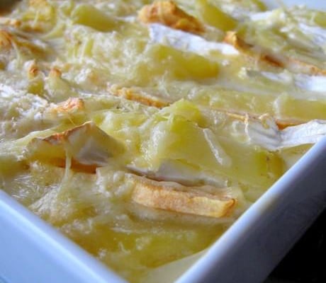 Gratin de camembert aux deux pommes
