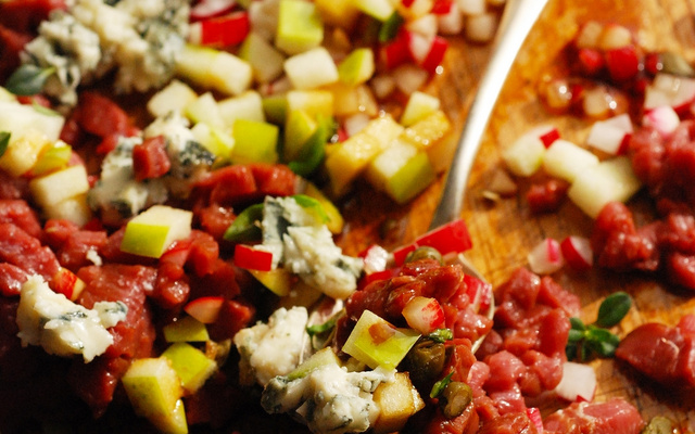 Tartare acidulé et roquefort