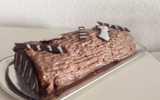 Bûche de Noël moelleuse au chocolat