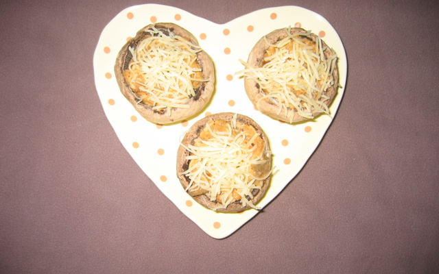 Saint-Valentin : Champignons farcis aux aubergines et tomates