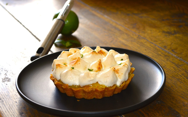 Tarte au citron jaune et vert meringuée
