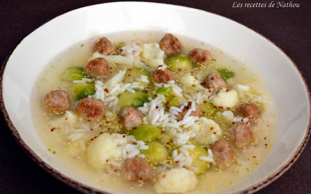 Bouillon aux 2 choux, boulettes au parmesan, riz et moutarde à l'ancienne