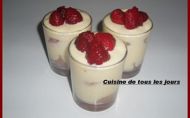 Verrine de tiramisu aux framboises
