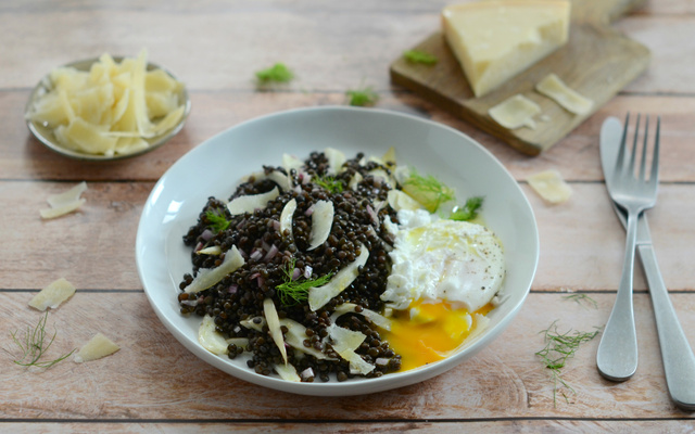 Salade de lentilles à l'œuf poché