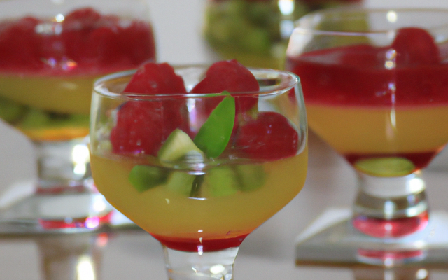 Verrines de kiwi et framboises