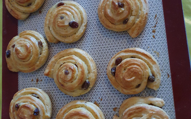 Petits pains aux raisins maison