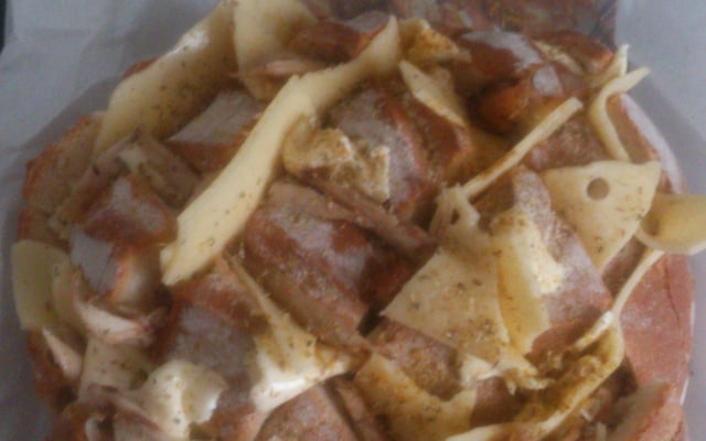 Pain hérisson à effeuiller au pesto et au Cantal