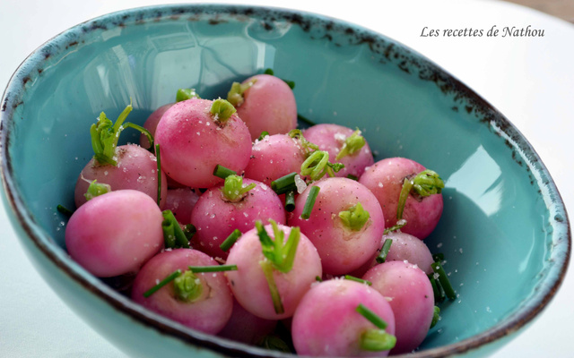 Radis glacés à la ciboulette et fleur de sel
