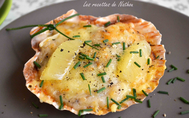 Coquilles Saint-Jacques gratinées aux champignons