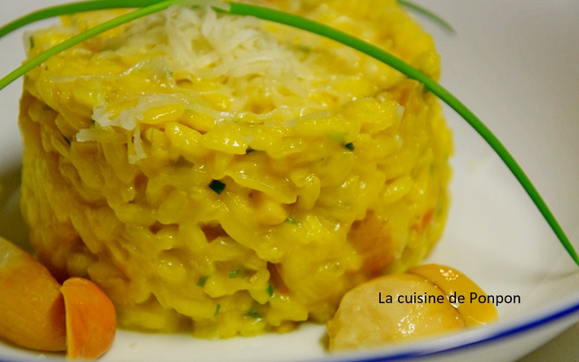 Risotto aux champignons parfumé au safran