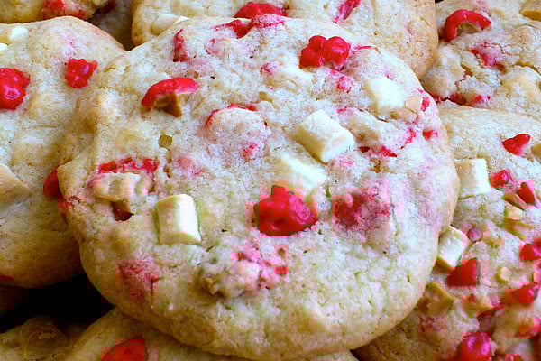 Cookies pépites de chocolat blanc et pralines roses