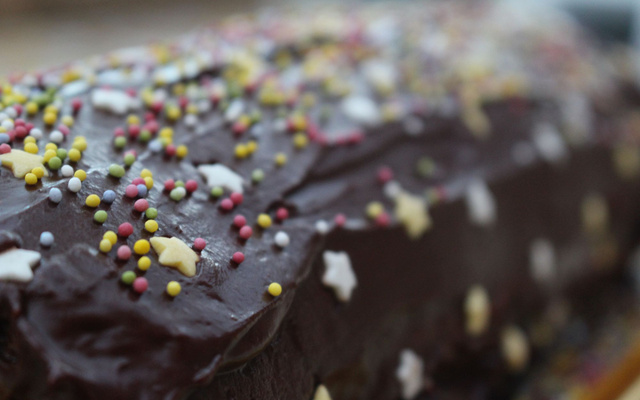 Bûche traditionnelle au chocolat et à l'orange