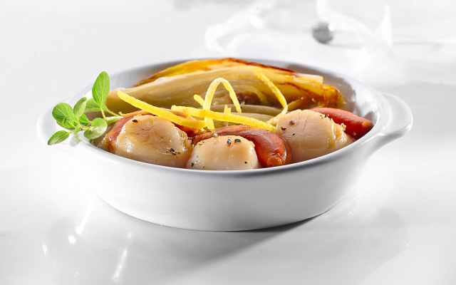 Noix de Saint Jacques sautées au cidre aux endives