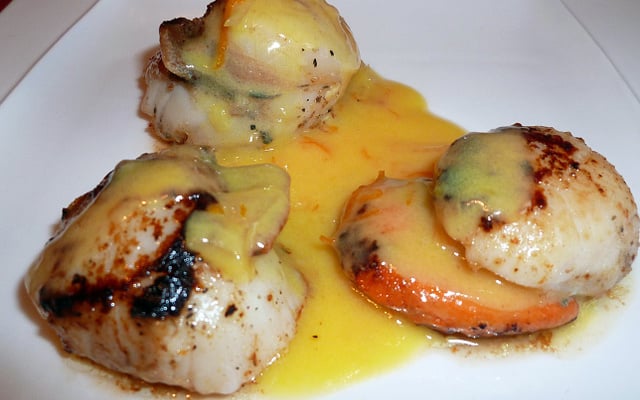 Saint jacques poêlées sauce à l'orange