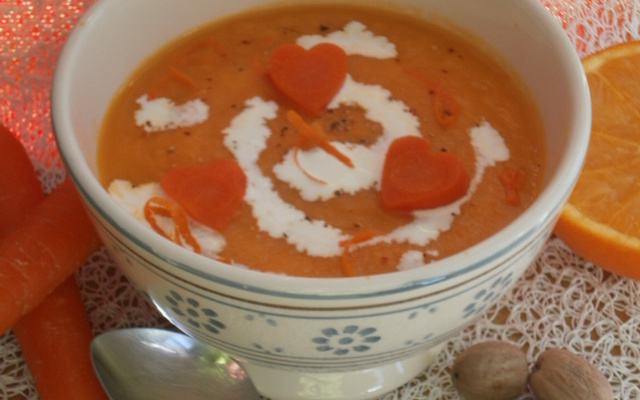 Soupe à la courge, carotte et orange