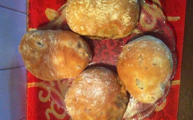 Pain aux olives