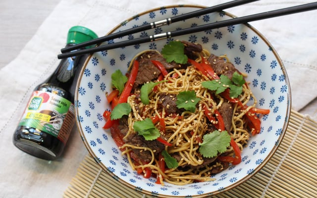 Nouilles sautées au bœuf