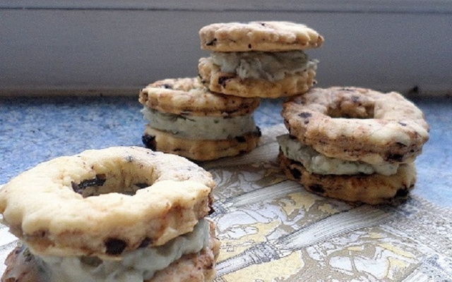 Monocles apéritifs à la crème fromagère