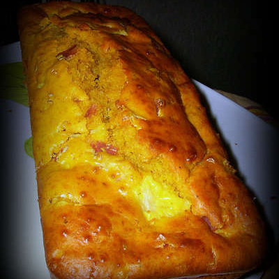 Cake évasion jambon, ananas, fromage de chèvre, épices à colombo