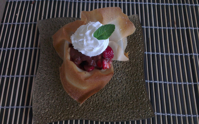 Fraise gariguette praliné en brick
